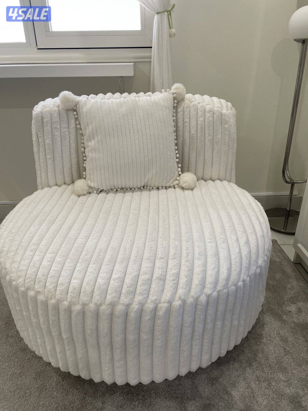 كنب ومجموعة اغراض0