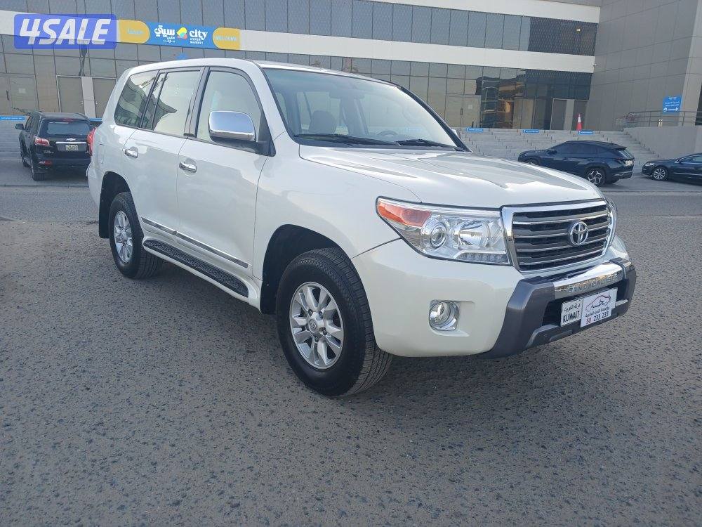 لاند كروزر GXR موديل 2011 قيرعادي. اسبيرعلاق0