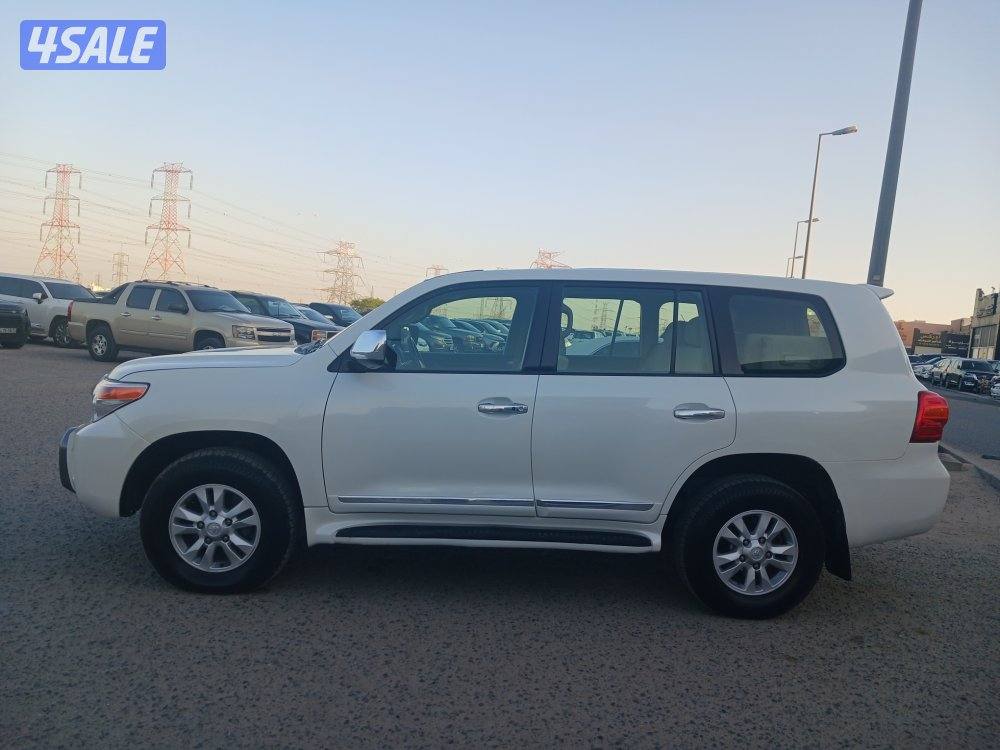 لاند كروزر GXR موديل 2011 قيرعادي. اسبيرعلاق3