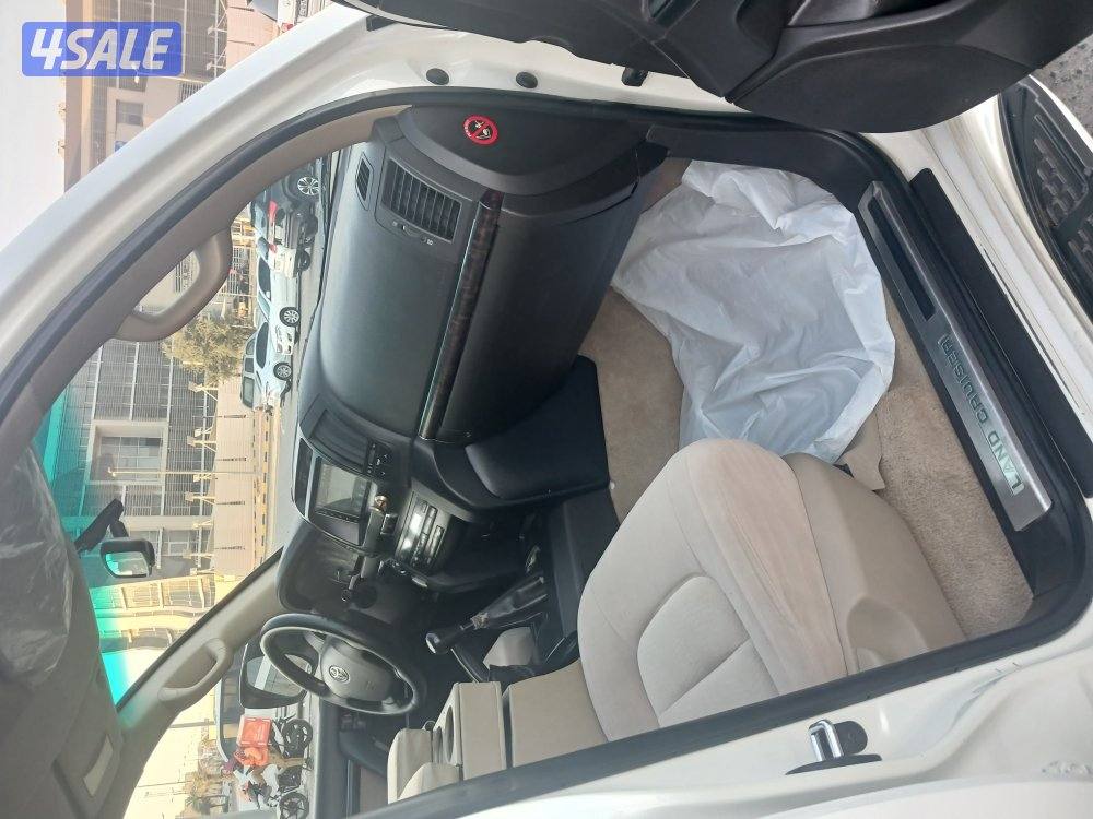 لاند كروزر GXR موديل 2011 قيرعادي. اسبيرعلاق8