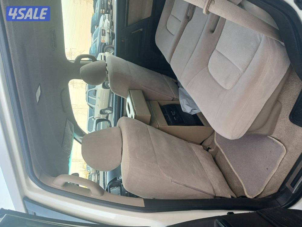 لاند كروزر GXR موديل 2011 قيرعادي. اسبيرعلاق9