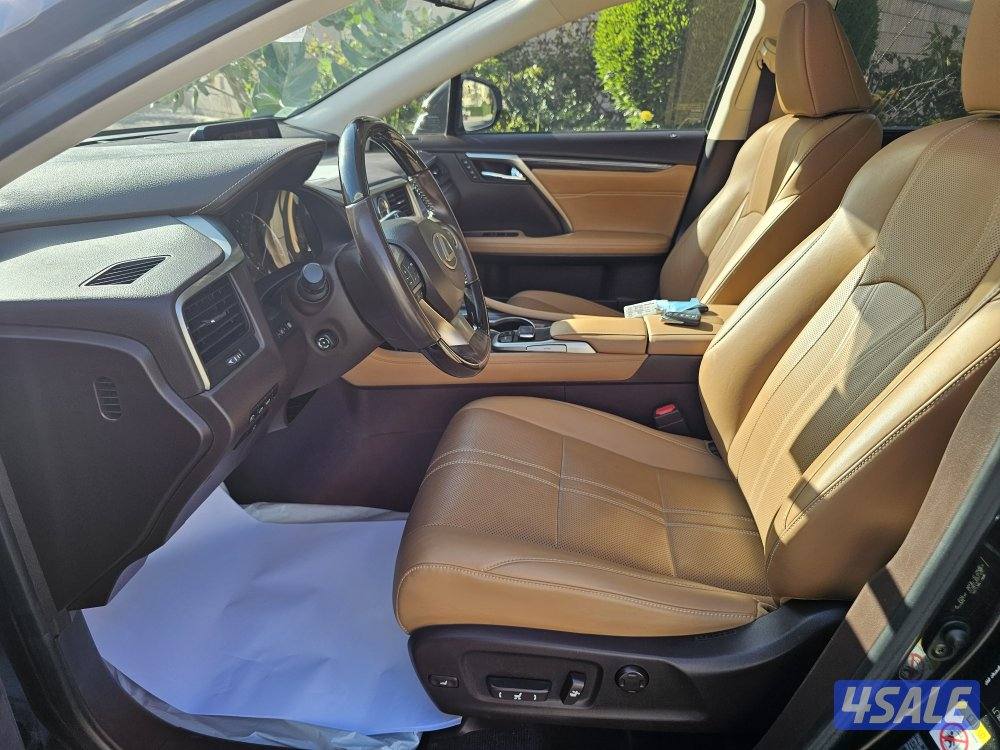 جيب لكزس RX 350 وارد الساير عداد ٦٨ الف اعلى درجة9