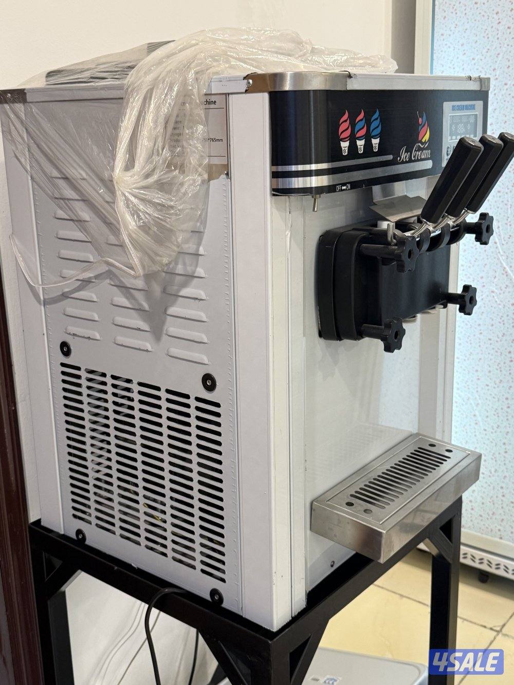 للبيع مكينة ايس كرميم6