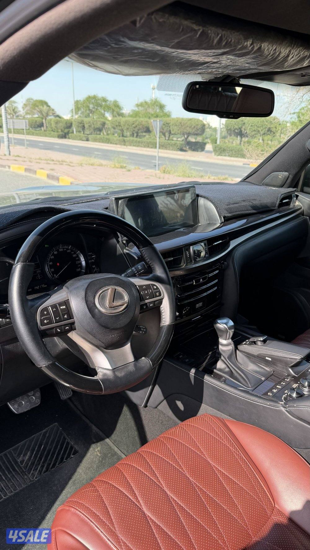 لكزس LX570 مجدد 20212