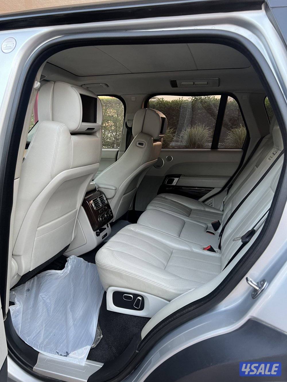 للبيع رنج روفر فوج 8 سلندر سوبر شارج سلفر داخل اوف وايت6