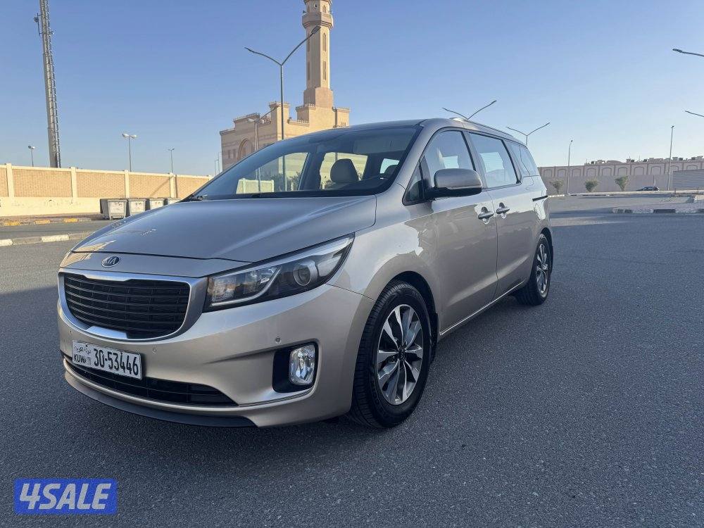 للبيع كيا كرنفال موديل 20160
