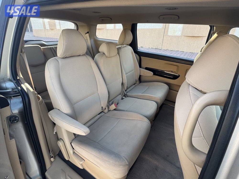 للبيع كيا كرنفال موديل 20167