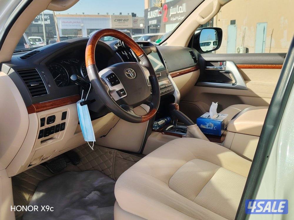 لاندكروزر 8 سلندر4