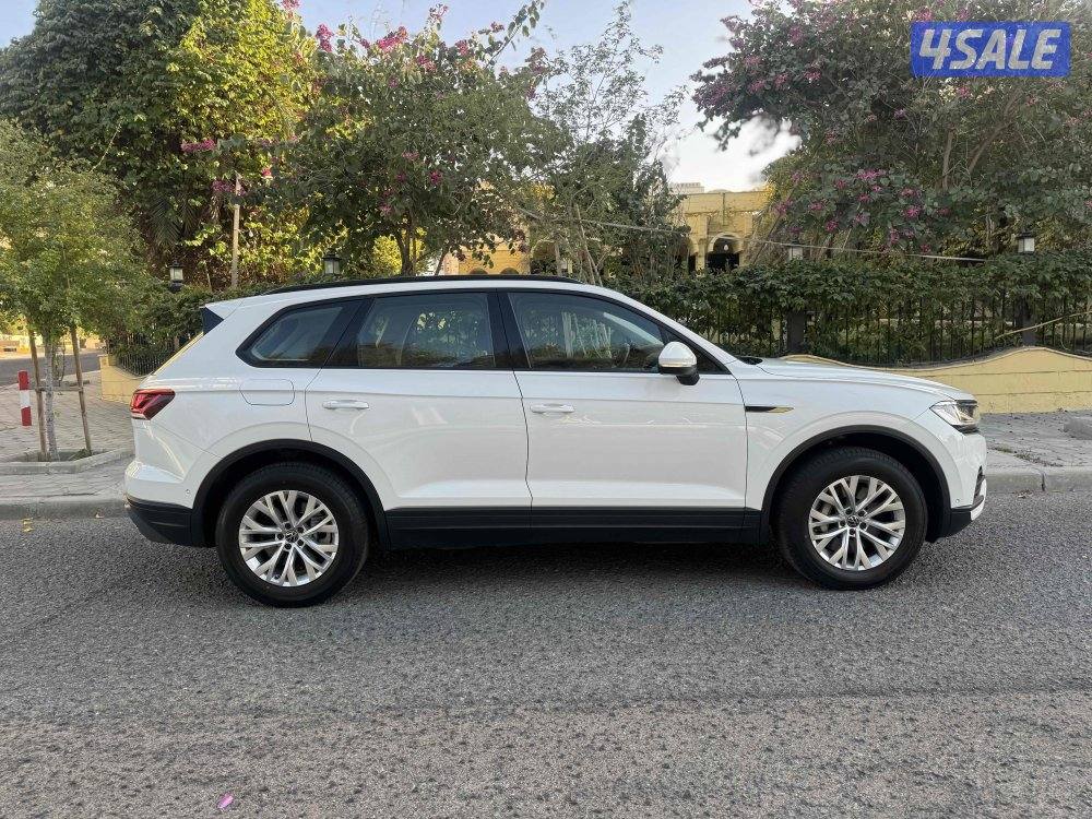 فولكس واجن طوارق V6 موديل 2023 عداد 43 تحت الكفالة وكالة بهبهاني5