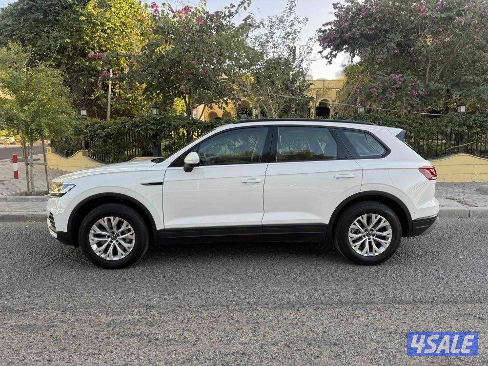 فولكس واجن طوارق V6 موديل 2023 عداد 43 تحت الكفالة وكالة بهبهاني7