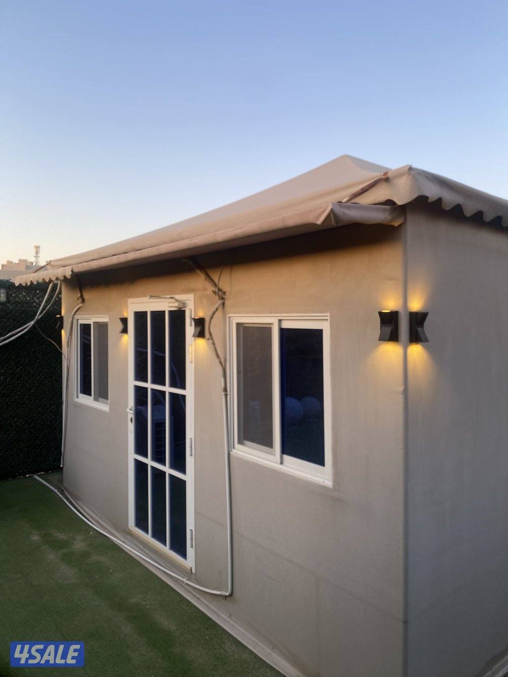 للبيع خيمة ملكية4