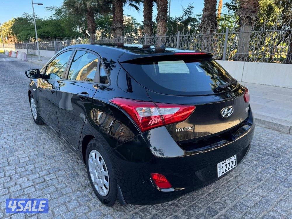 هيونداى أكسنت ماشى 46 ألف بحالة الوكالة ( قير عادى )0