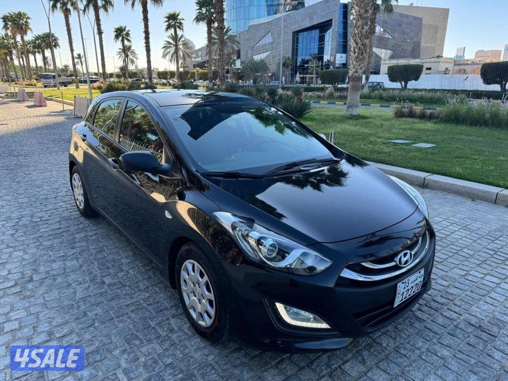 هيونداى أكسنت ماشى 46 ألف بحالة الوكالة ( قير عادى )3