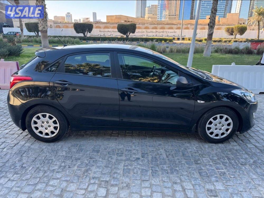 هيونداى أكسنت ماشى 46 ألف بحالة الوكالة ( قير عادى )6