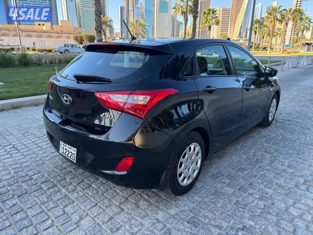 هيونداى أكسنت ماشى 46 ألف بحالة الوكالة ( قير عادى )5