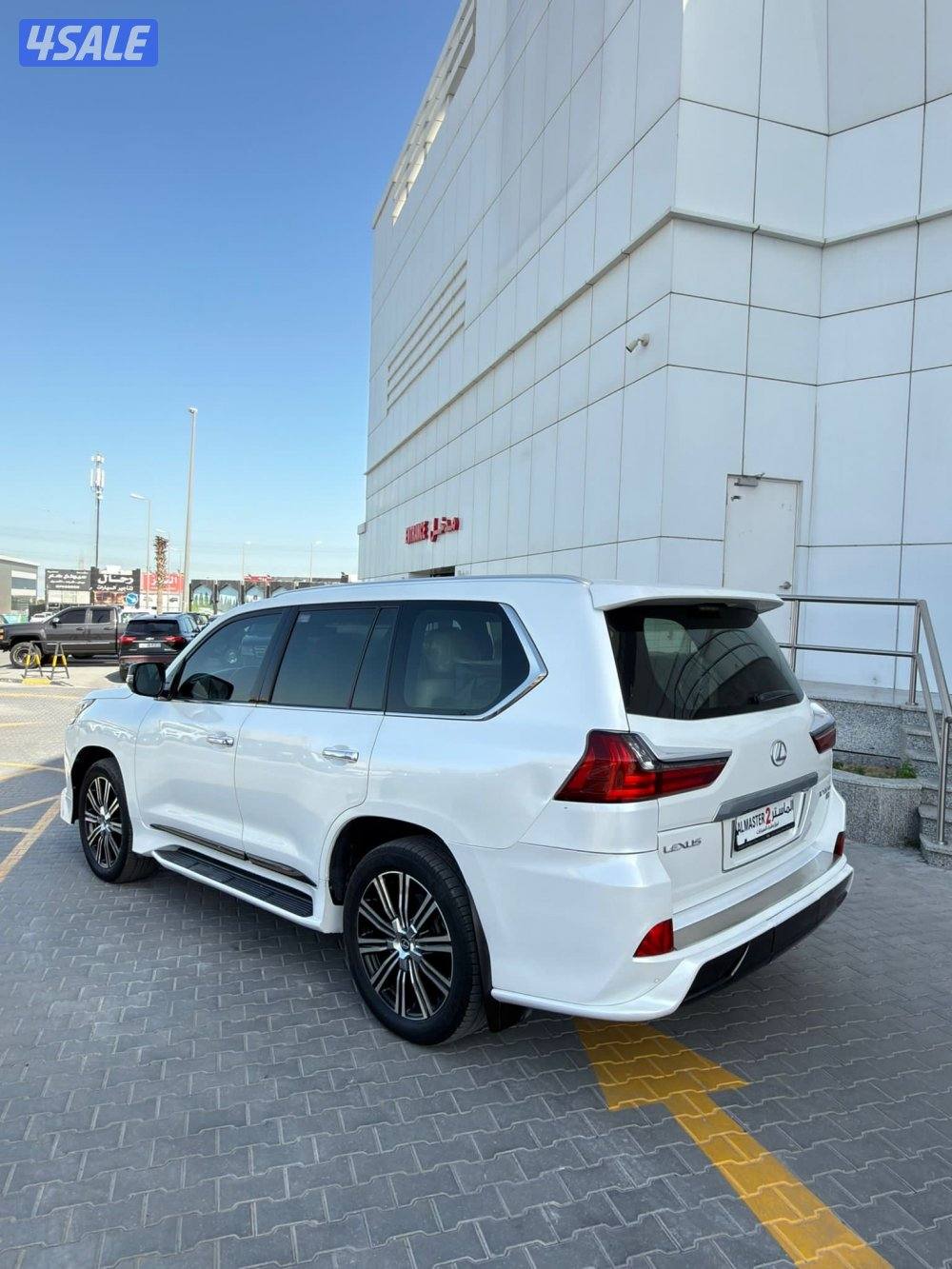 لكزس LX570  موديل 2018 صبغ الوكاله4