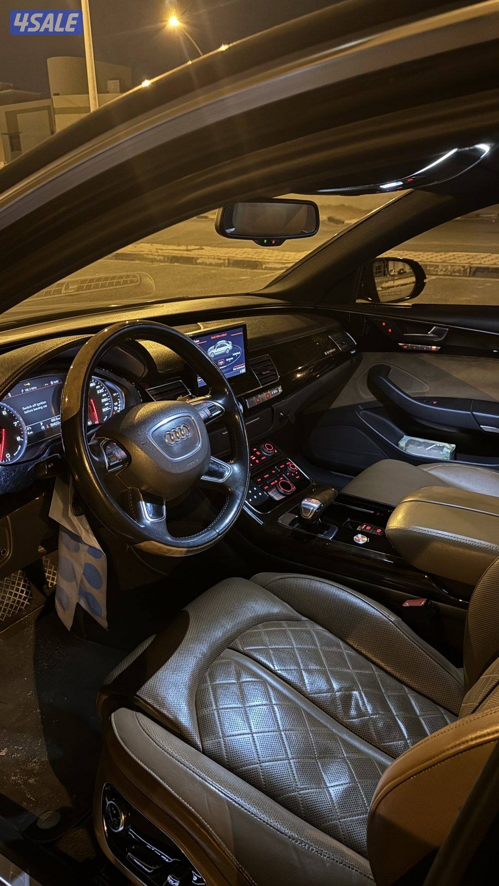 للبيع اودي A8 ٢٠١٦ ماشيه ٣٥٠٠٠٠1