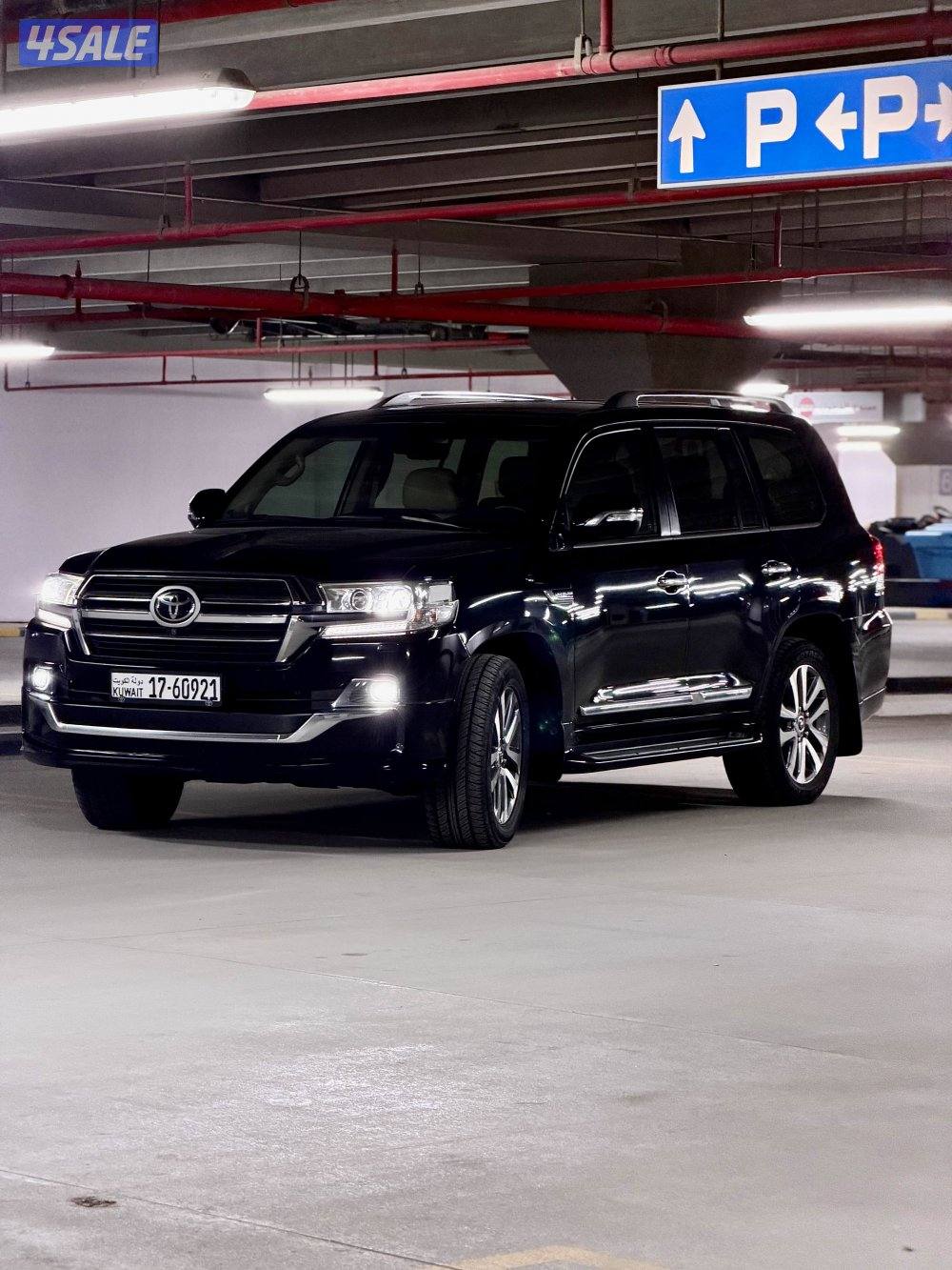 لاندكروزر VX-R موديل 20200