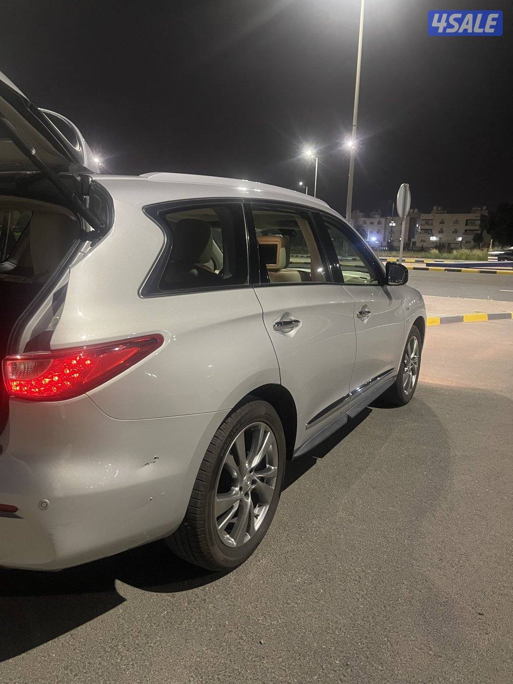 للبيع انفينيتيQX60 20155