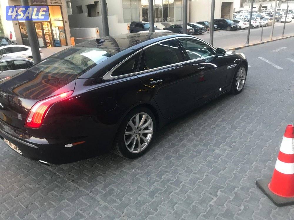 جاكور XJ مديل 2013 لون اسود بحاله الوكاله6