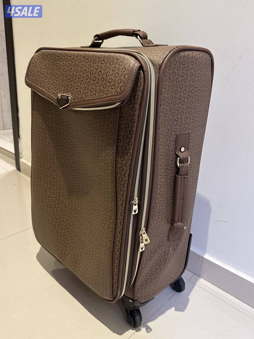 Original GUESS Travel Suitcase0