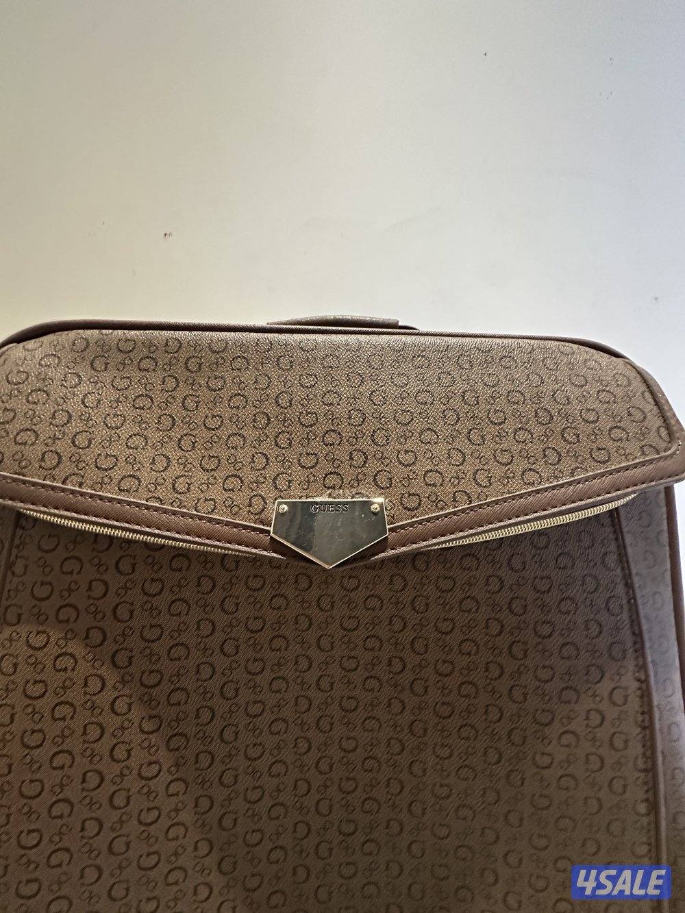 Original GUESS Travel Suitcase5