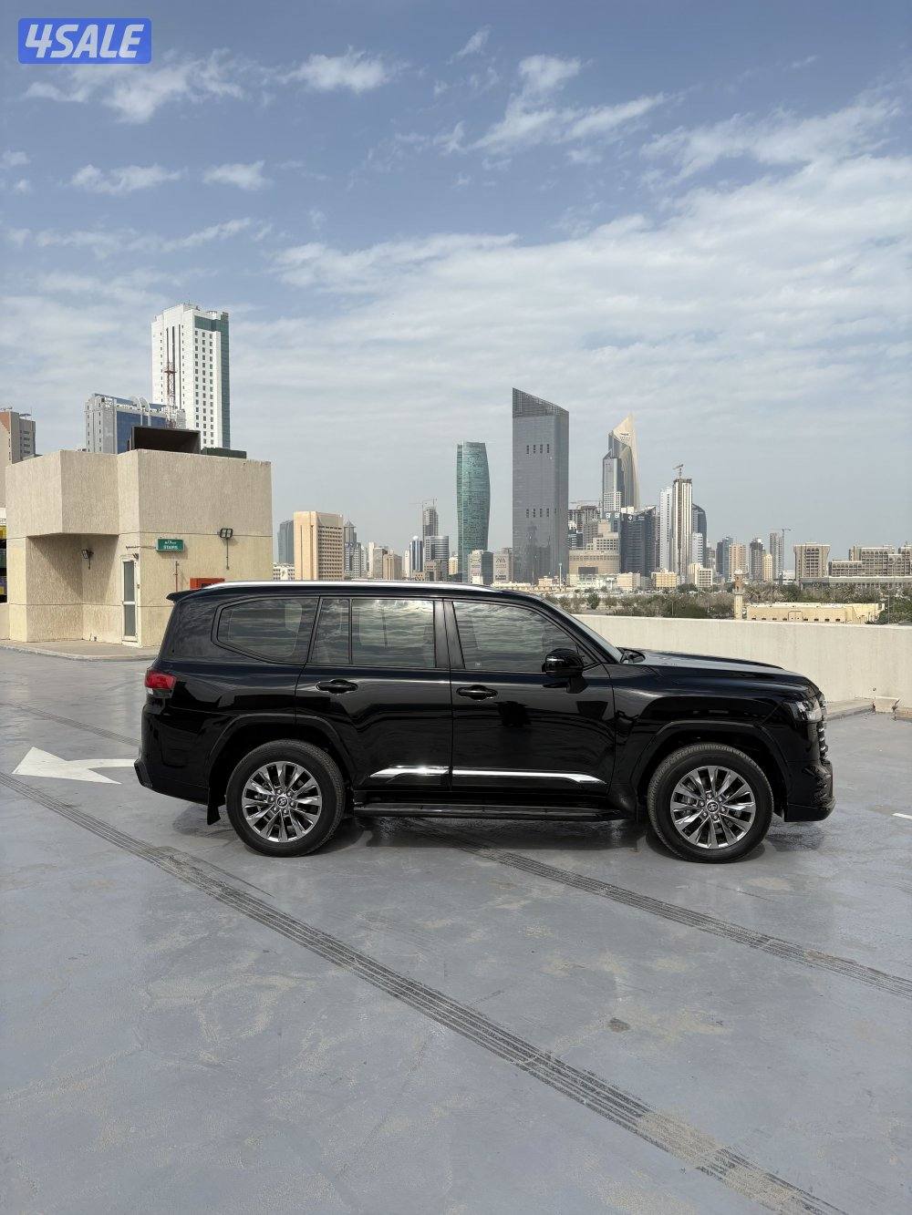 * للبيع لاند كروزر 2023 GXR – Twin Turbo – Aero S – بحالة الوكالة*5