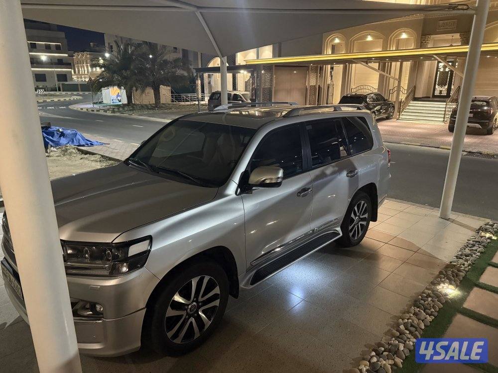 لاند كروزر GX.R-قراند تورينق .V8 موديل 20192