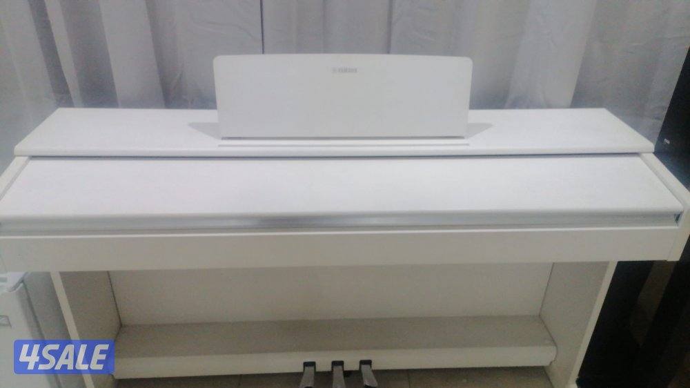 للبيع بيانو YAMAHA YDP-144 🎹2