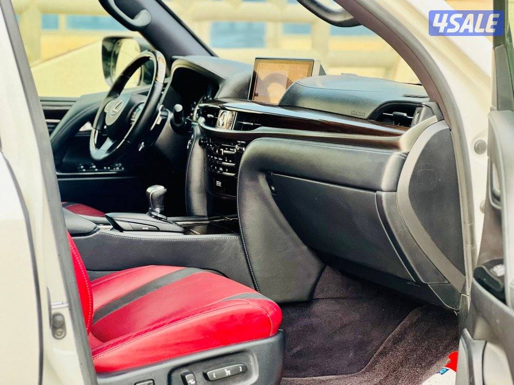 جيب لكزس 20187