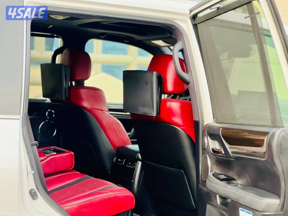 جيب لكزس 20188