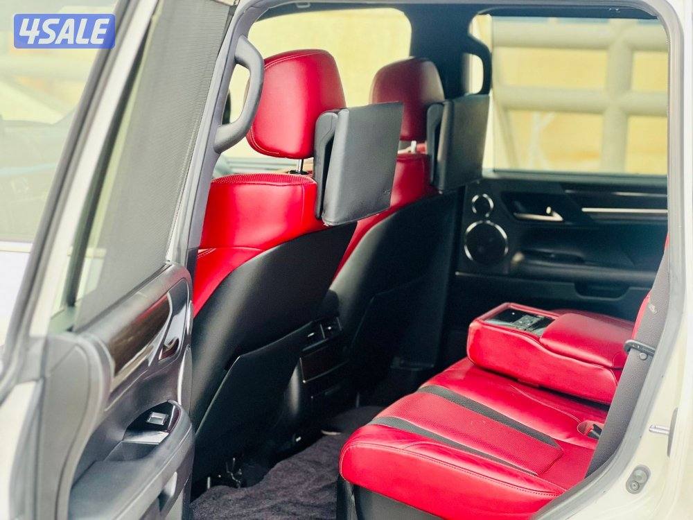 جيب لكزس 20189