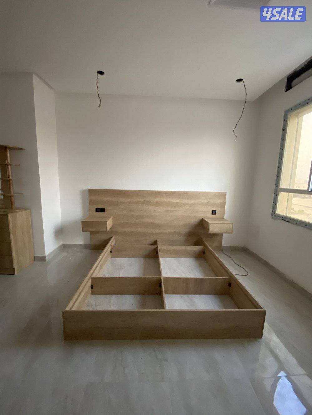 مطلوب نجار / Carpenter wanted / بڑھئی چاہتا تھا۔4