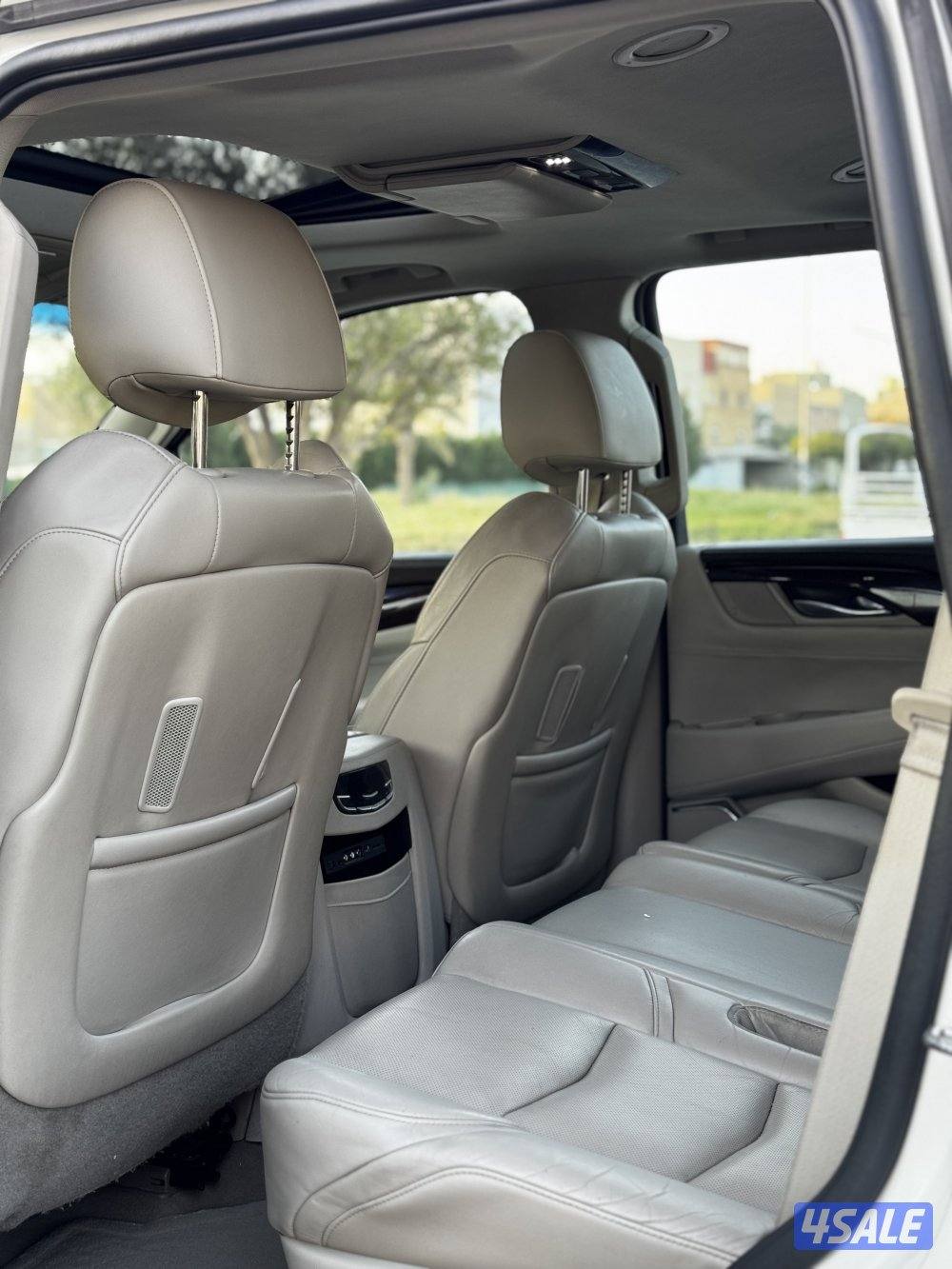 اسكاليد بريميوم 2015 ماشي 240 صبغ الوكاله5