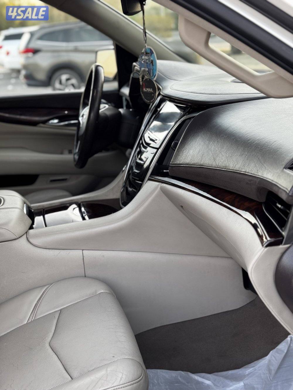 اسكاليد بريميوم 2015 ماشي 240 صبغ الوكاله7