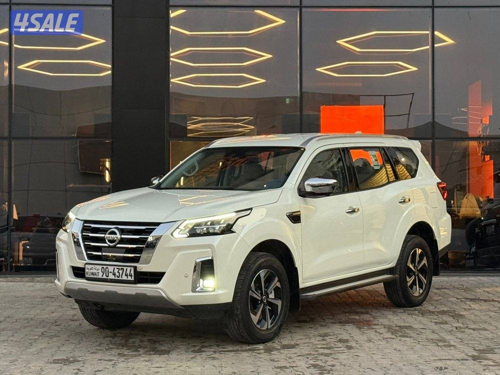 NISSAN X-TERRA PLATINUM 4*4 _ 2025 صبغ الوكالة1