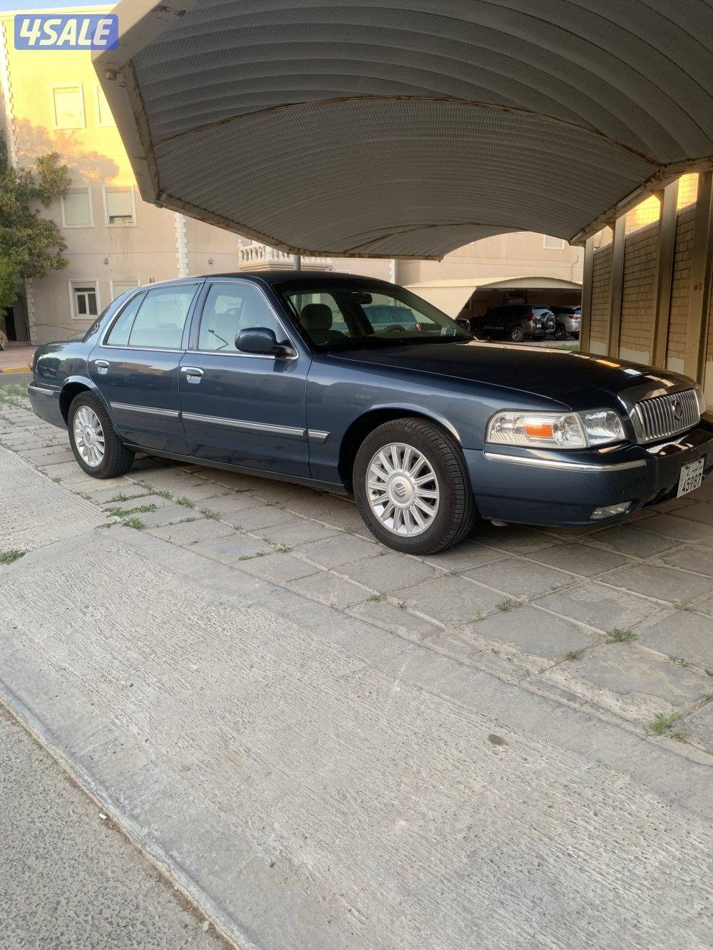 البيع فورد ماركيز GS1