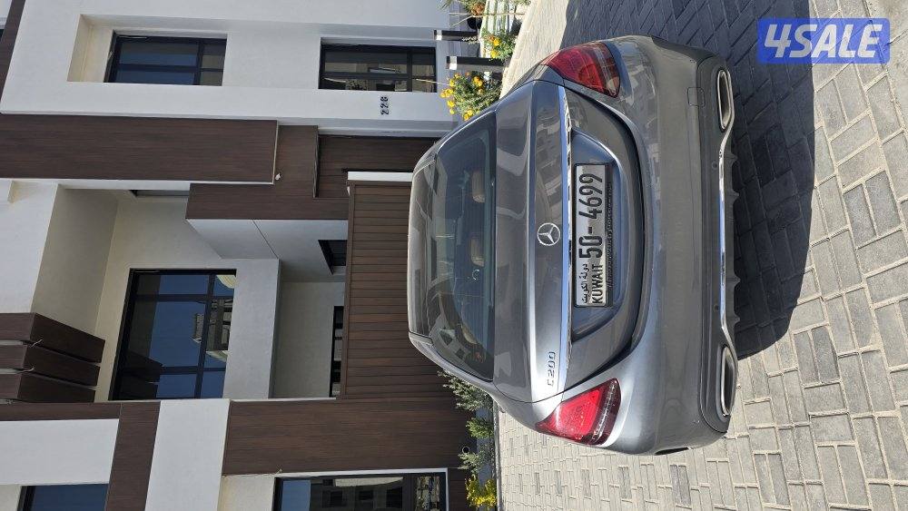 للبيع مرسيدس c200 موديل 2020 ماشية 78 الف فقط1