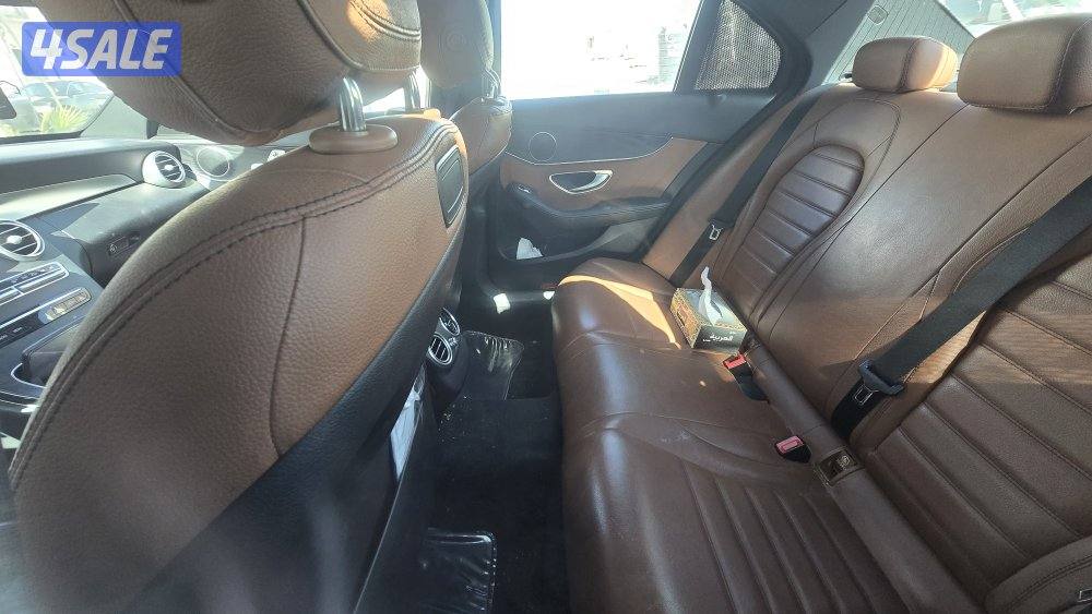 للبيع مرسيدس c200 موديل 2020 ماشية 78 الف فقط4