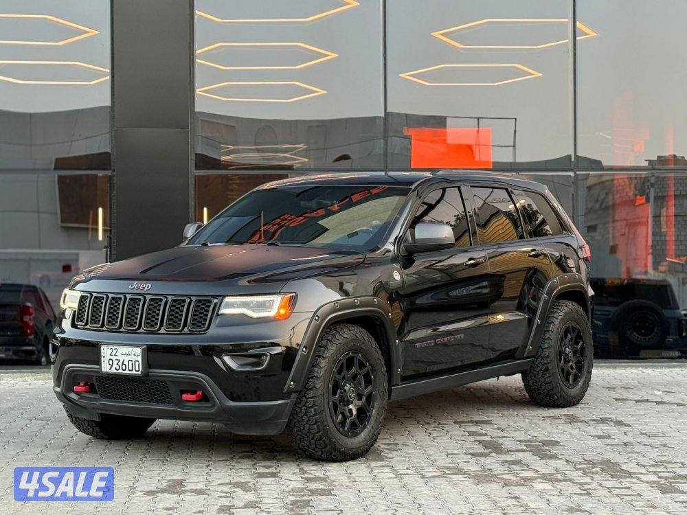 GRAND CHEROKE TRAILHAWK V8 _2018 صبغ الوكالة1