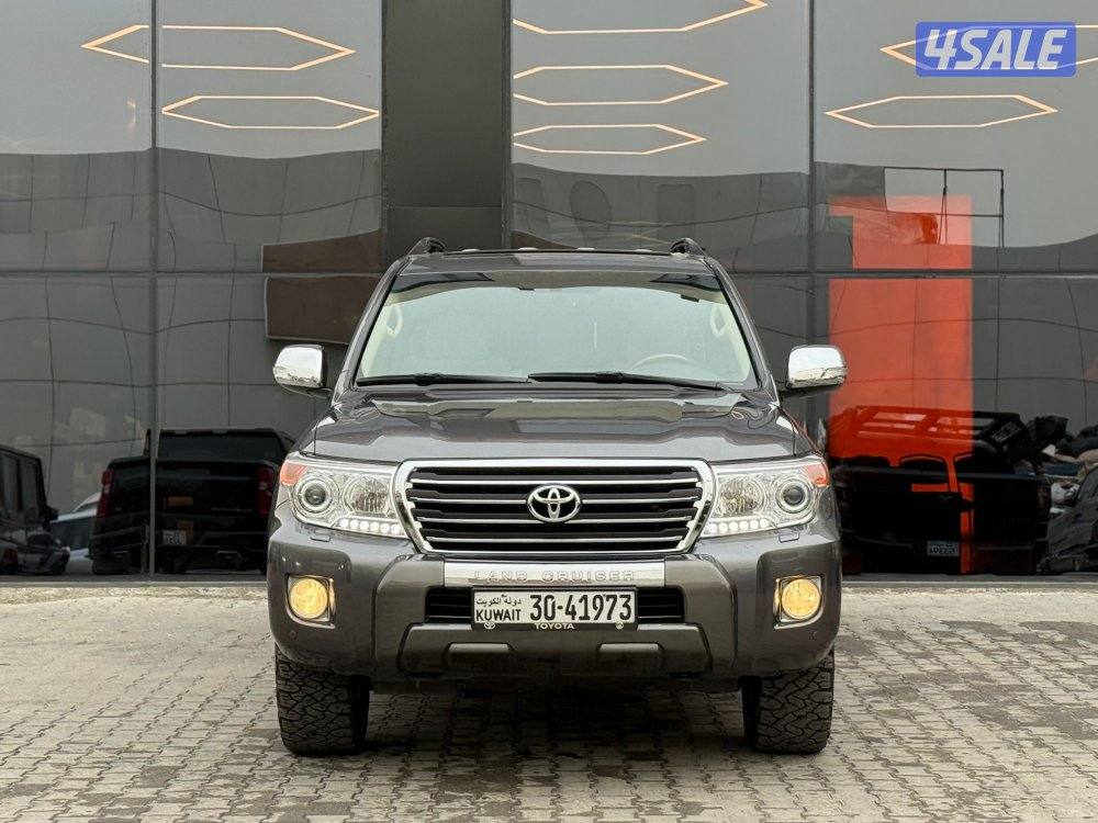 LAND CRUISER GXR V8 _20142