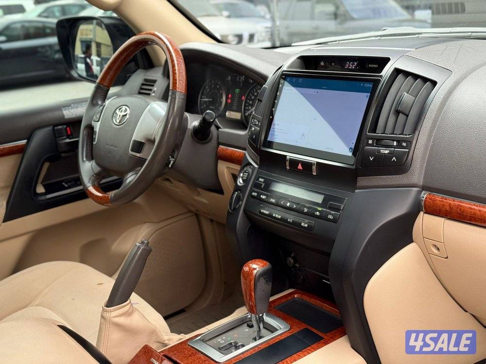 LAND CRUISER GXR V8 _20147