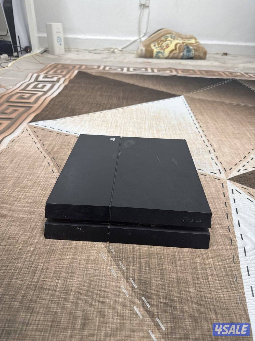 للبيع سوني فور للبيع ٤0