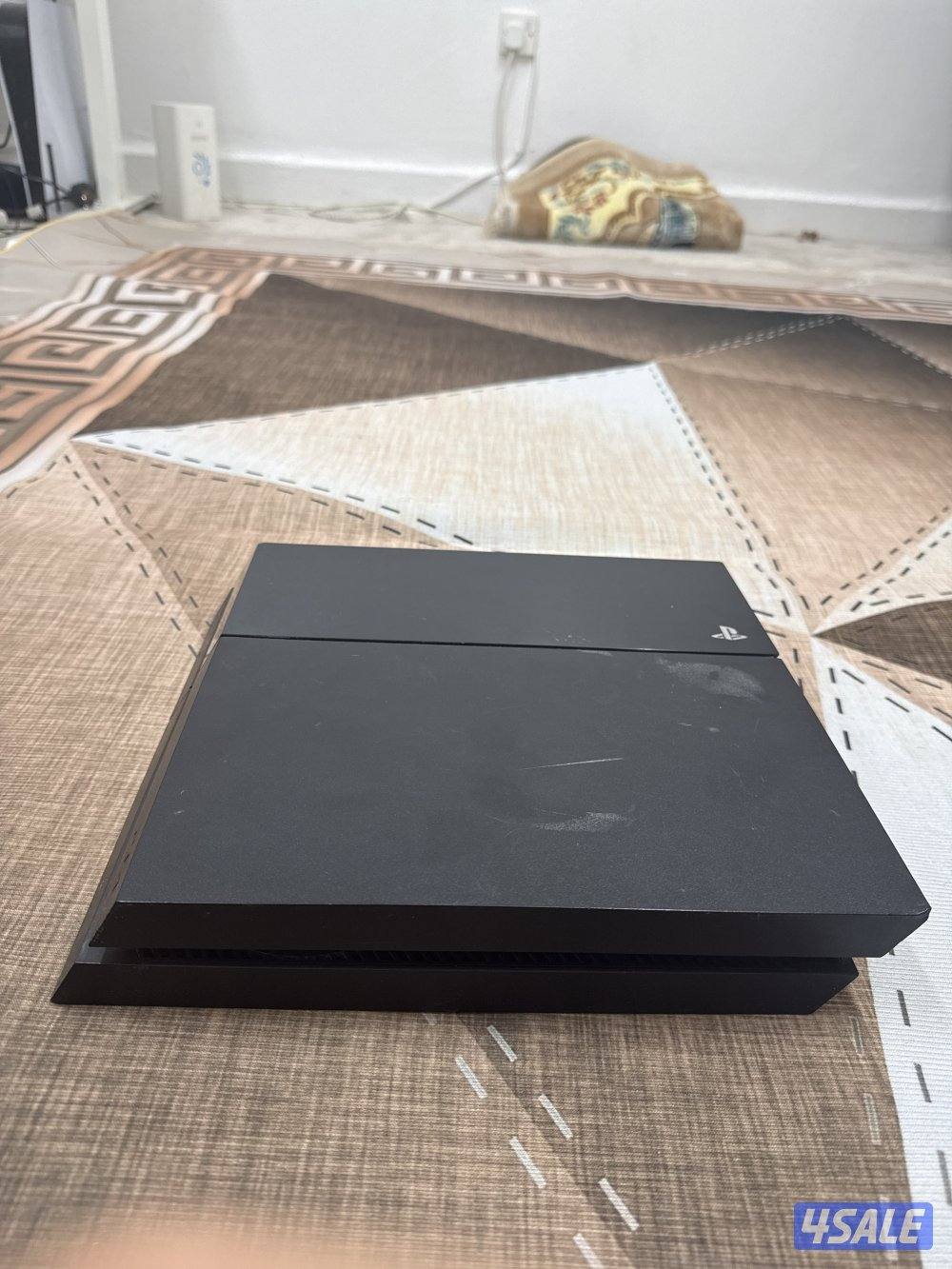 للبيع سوني فور للبيع ٤2