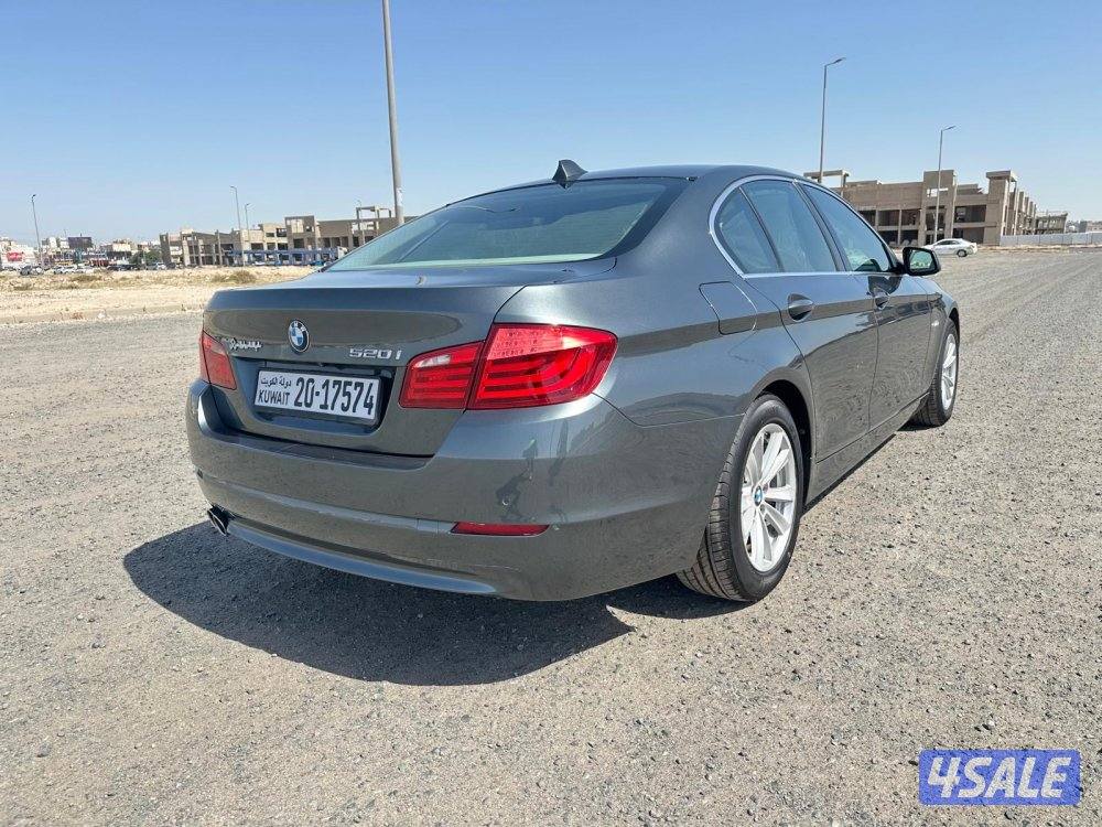 بي ام 520i موديل ٢٠١٢ بحالة ممتازة2