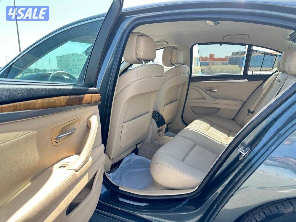 بي ام 520i موديل ٢٠١٢ بحالة ممتازة7