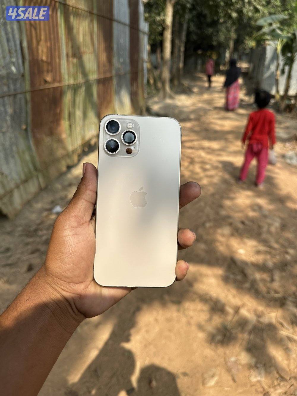 Just change the display. Everything is fine. There is a box.0