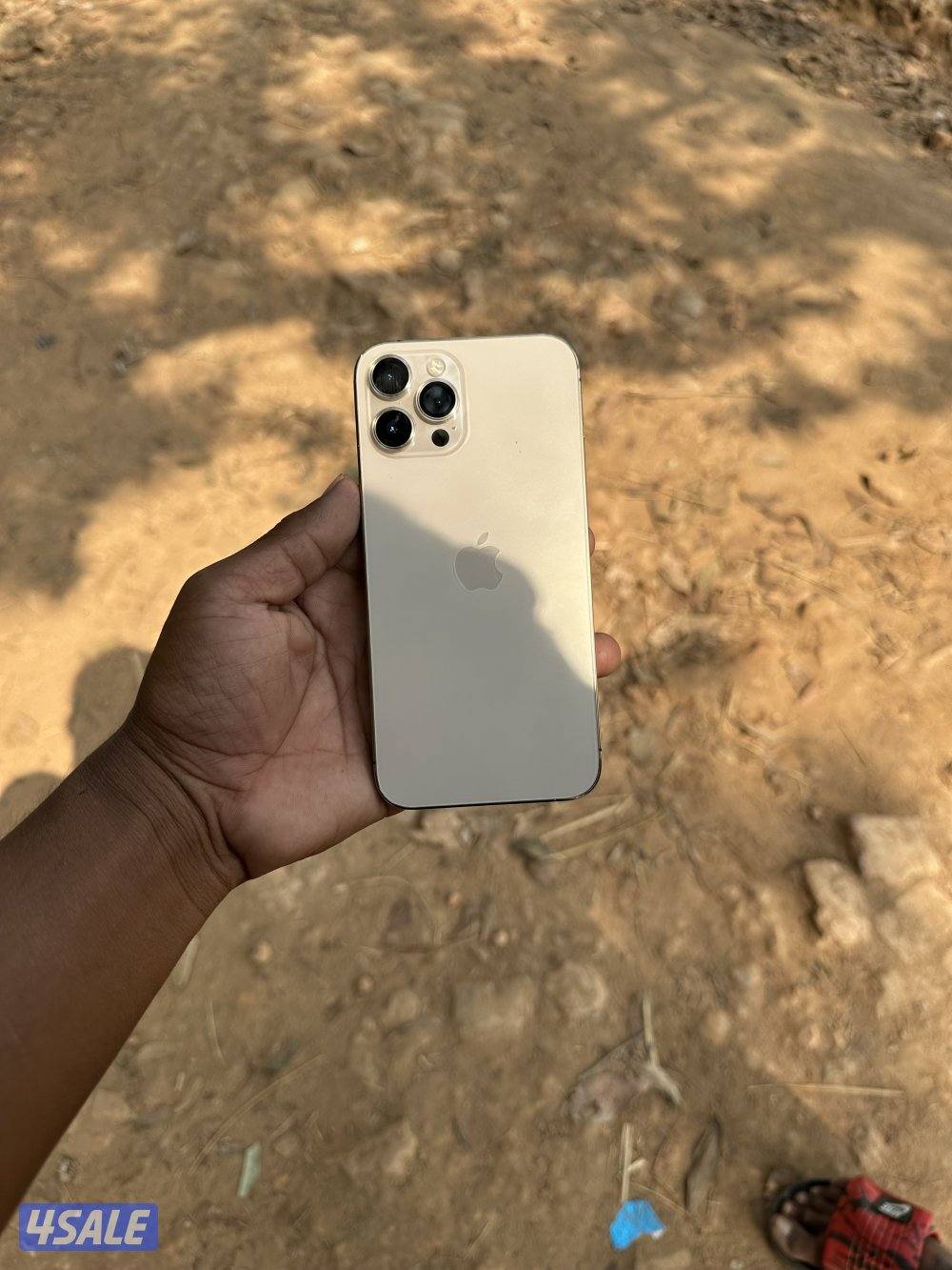 Just change the display. Everything is fine. There is a box.3