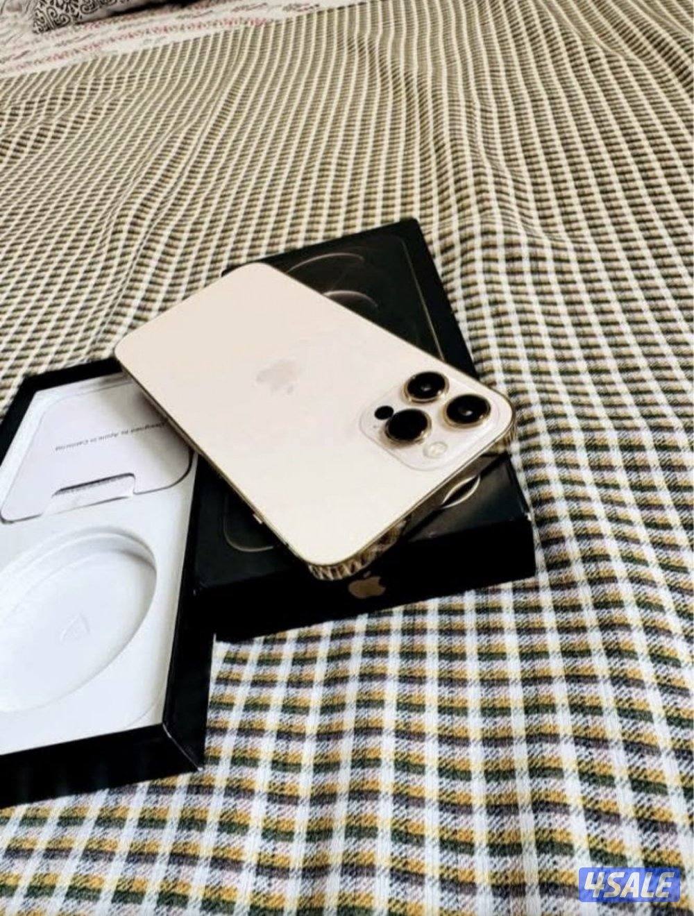 Just change the display. Everything is fine. There is a box.4