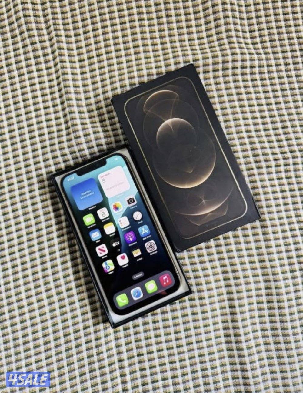 Just change the display. Everything is fine. There is a box.8